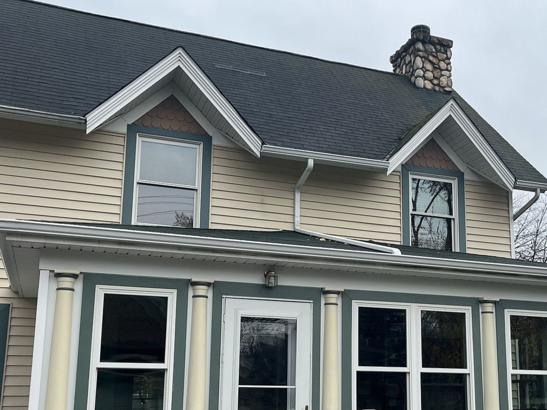 Reparación de canalones y tejados; Plymouth, MI